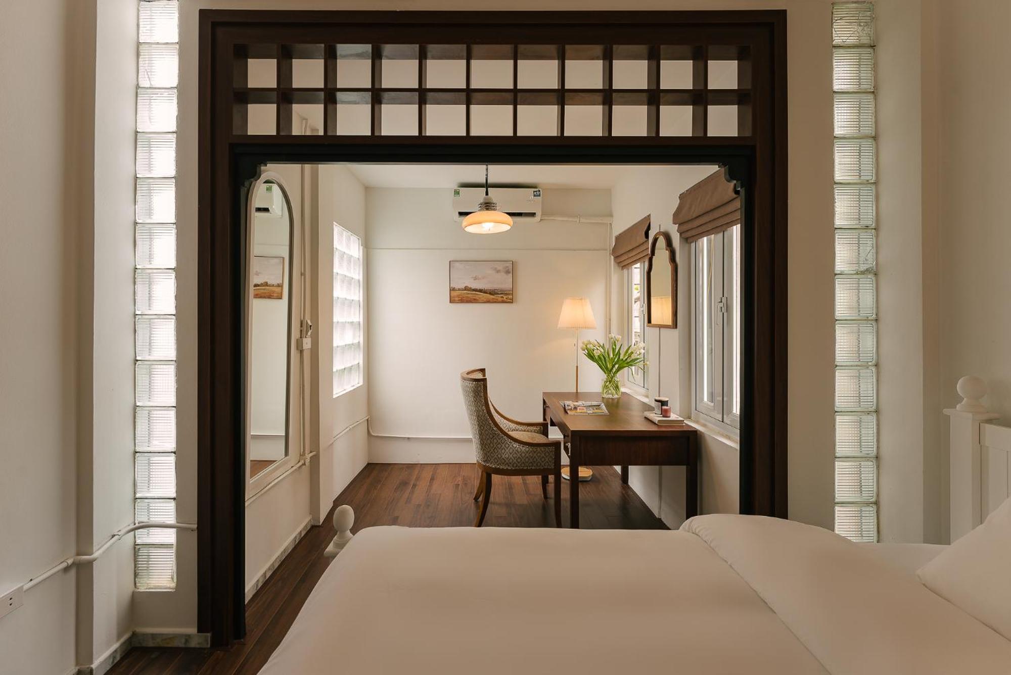 Phung Hung House Trainstreet Bed & Breakfast